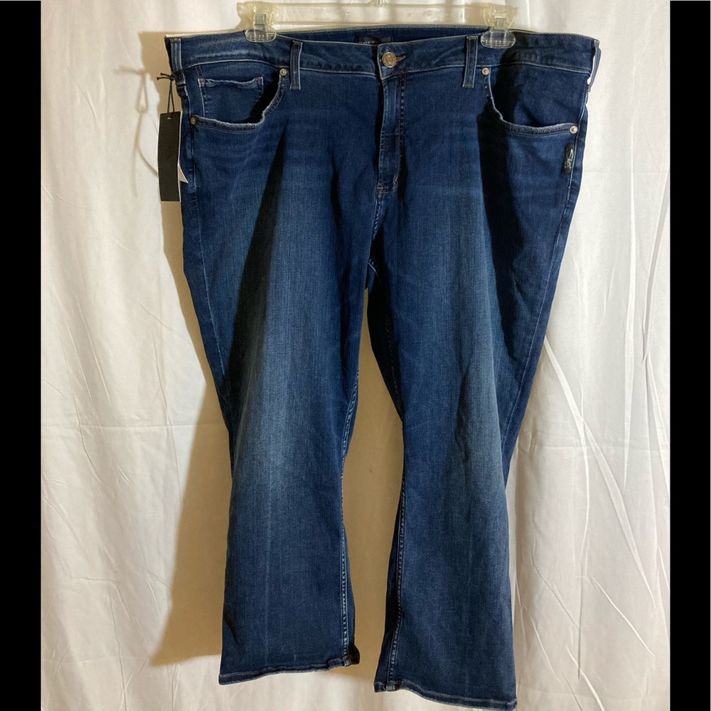 Jeans 24 W , SilverCapri, mid rise, Curvy.